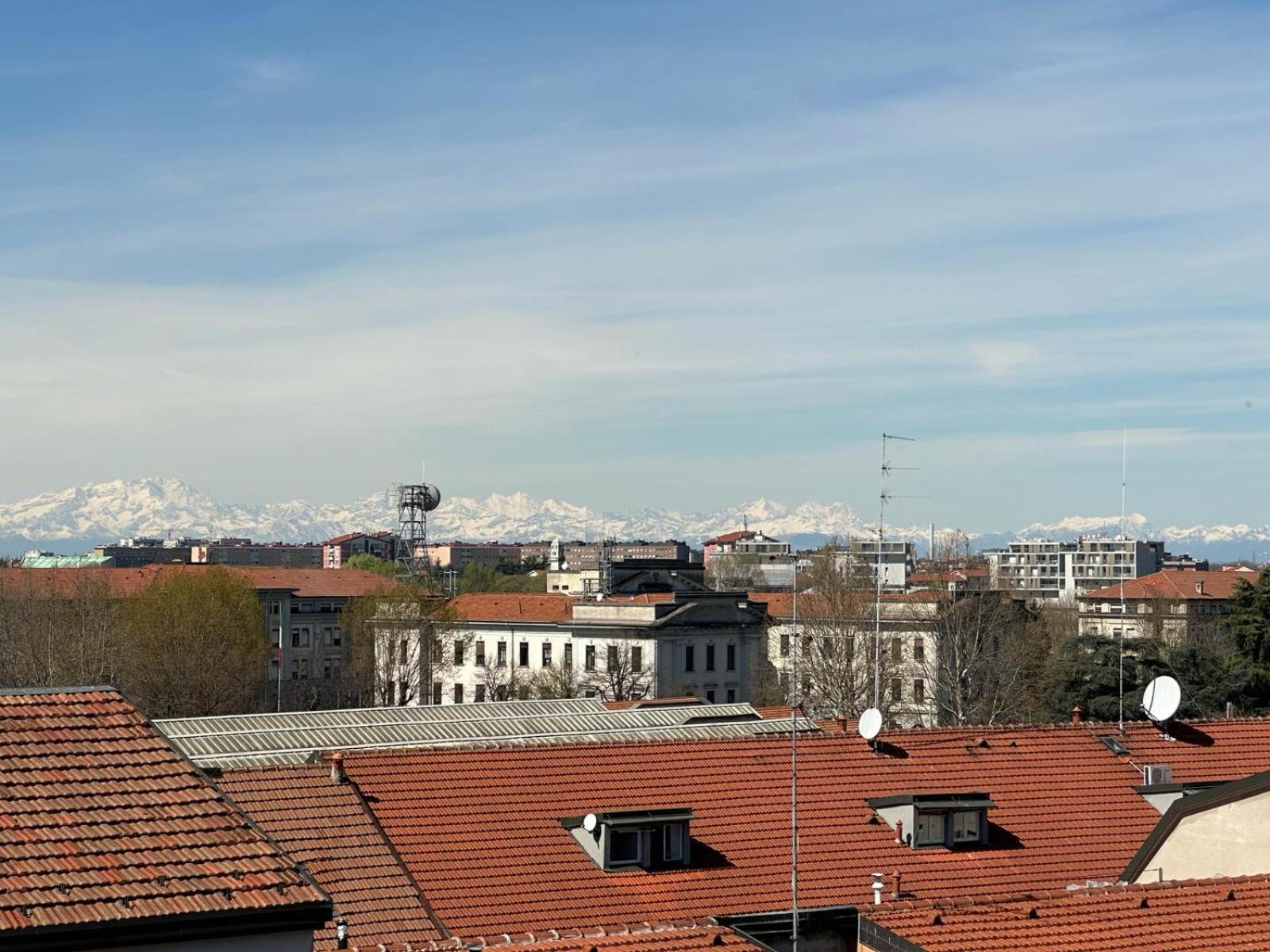 מילאנו Spacious Penthouse With Panoramic Terrace - 20 Minutes From Duomo מראה חיצוני תמונה